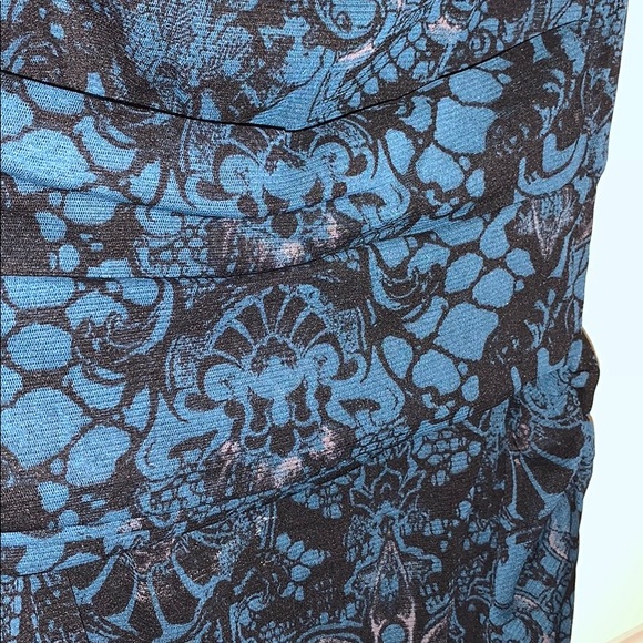 Ladies Mexx cowl neck paisley mesh dress - Picture 3 of 3